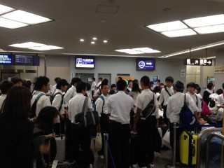 北海道班、岡山空港到着！解散しました。