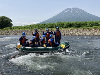 ２日目午前中終了！大自然体験を終え、お昼はカレーです！（北海道方面）