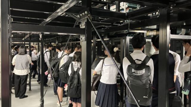 「文学散歩」を実施しました