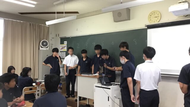 全校でビブリオバトルを実施