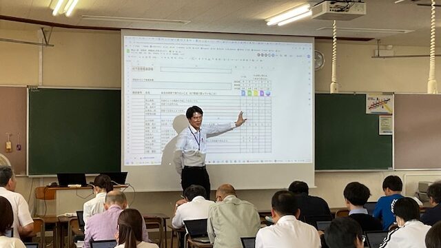 ICT活用推進研修（教員研修）を実施しました。