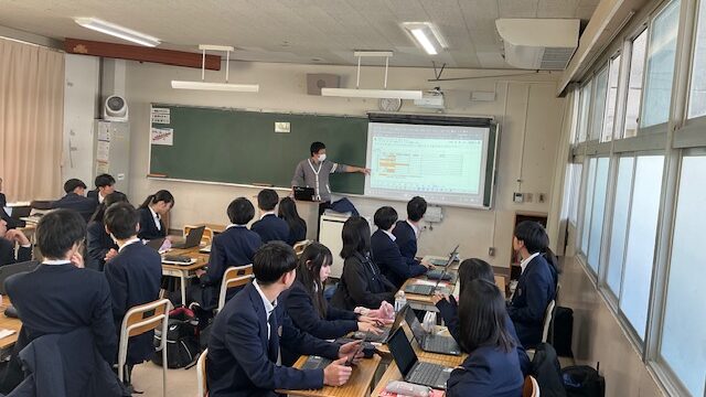 第33回探究チャレンジ（数学B・2年理系）― データで「判断する」ことの難しさに向き合う ―