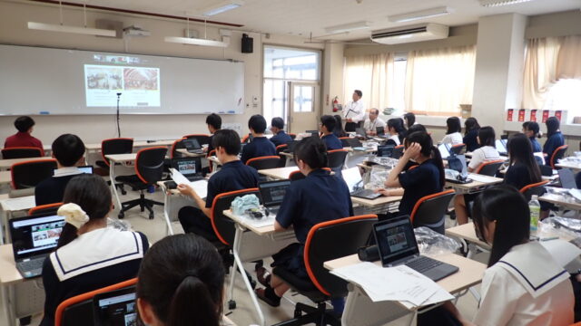 台湾陽明交通大学附属竹北高級中學とのオンライン交流を実施