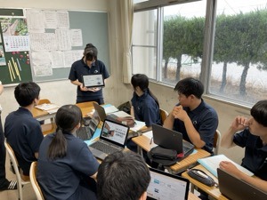 R8年度１年生 「でかけな祭」：振り返り(iC融合探究)